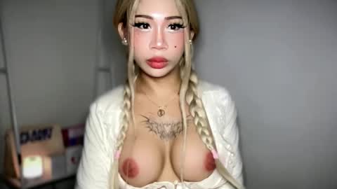 GODDESS PRECIOUS online show from 04.13.26