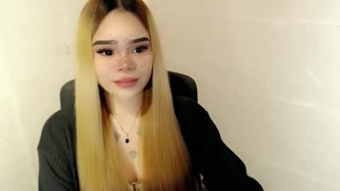 MAXXINE online show from 02.13.26