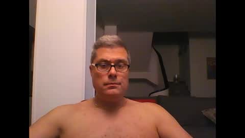 Snapshot of prendimisubito chatting on 11.02.25 prendimisubito online show from 11.02.25