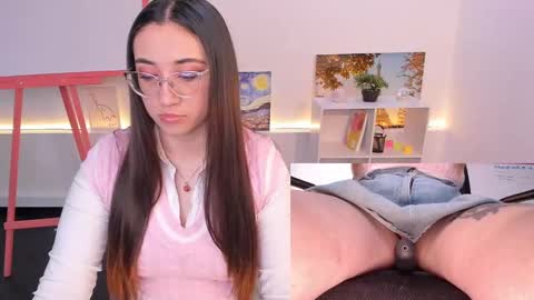 Snapshot of press_anykey chatting on 11.11.25 Camila online show from 11.11.25