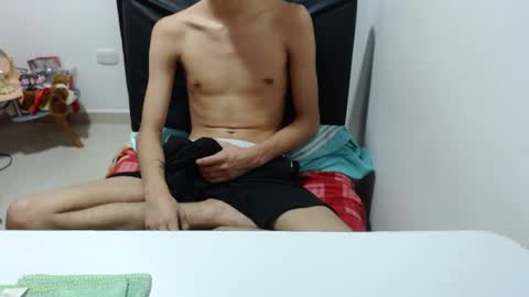 Snapshot of pressure_xxx_420 chatting on 01.20.25 PRESSURE online show from 01.20.25