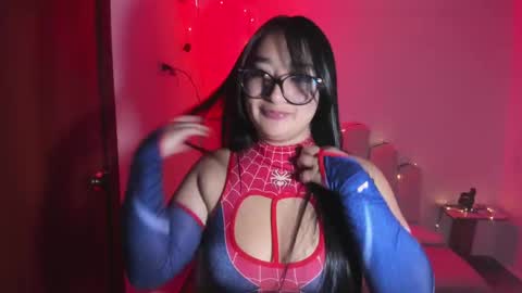 Snapshot of pretti_scarlett chatting on 09.15.25 pretti scarlett online show from 09.15.25