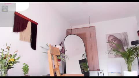 Snapshot of pretties_nay chatting on 12.11.24 Nayrobi online show from 12.11.24