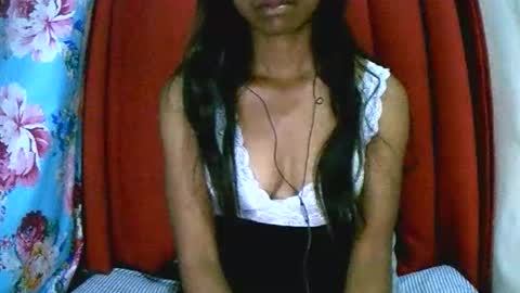 prettiethalia online show from 11.19.25