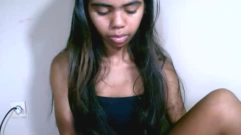 prettiethalia online show from 02.18.26