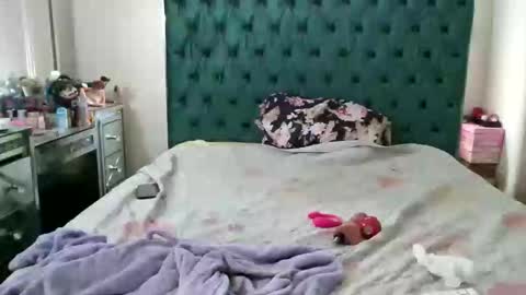 Yasmine pretty online show from 02.02.26