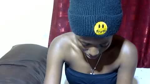 Snapshot of pretty_ebby chatting on 02.11.26 pretty_ebby online show from 02.11.26