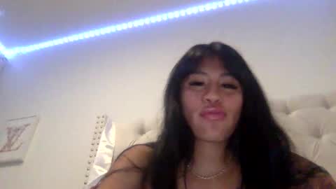 Snapshot of pretty_girl828687 chatting on 05.27.26 pretty_girl828687 online show from 05.27.26