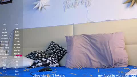 pretty_helga online show from 12.13.24