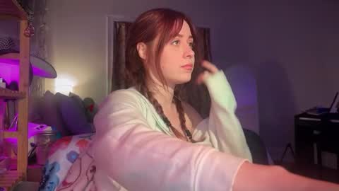 Snapshot of pretty_in_p1nk chatting on 01.22.25 Sophie online show from 01.22.25