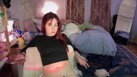Snapshot of pretty_in_p1nk chatting on 02.18.25 Sophie online show from 02.18.25