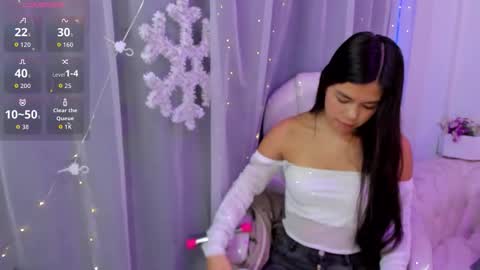 pretty online show from 12.15.25