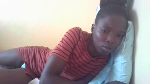 pretty_petite_ebony online show from 02.15.25