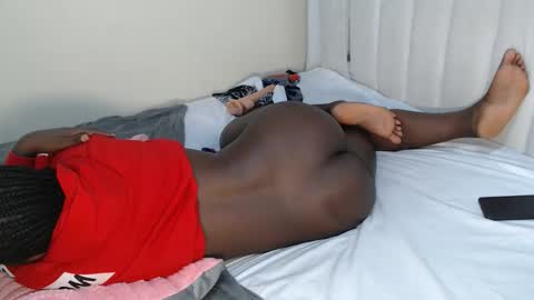 Essy online show from 11.19.25