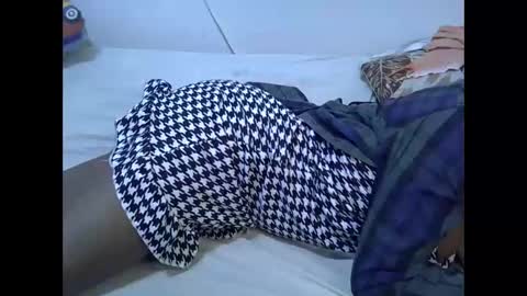 Snapshot of pretty_queen18 chatting on 10.28.25 NASH online show from 10.28.25