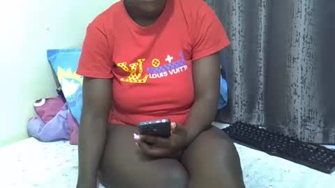 pretty_sheanna online show from 11.12.25