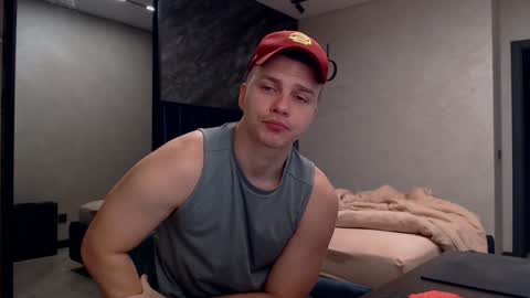 Snapshot of pretty_sweety chatting on 01.19.25 Justin online show from 01.19.25