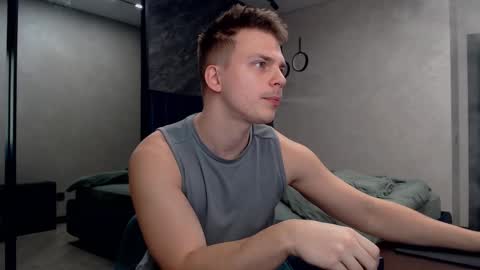 Snapshot of pretty_sweety chatting on 02.20.25 Justin online show from 02.20.25