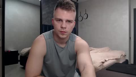 Snapshot of pretty_sweety chatting on 09.16.25 Justin online show from 09.16.25