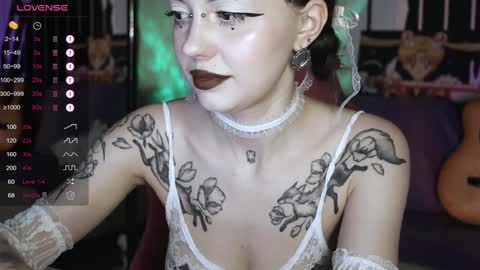 Violet online show from 12.20.24