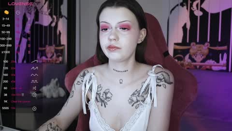 Violet online show from 01.02.25