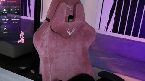 Violet online show from 09.08.25