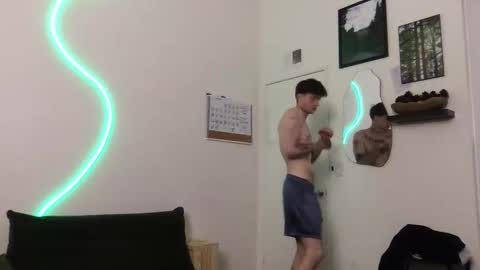 pretty boy online show from 10.29.25