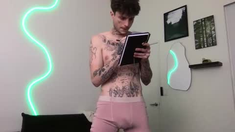 pretty boy online show from 12.03.25