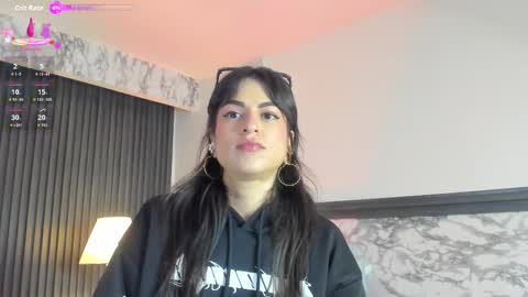 Snapshot of prettybullet chatting on 09.16.25 GTM-5 online show from 09.16.25