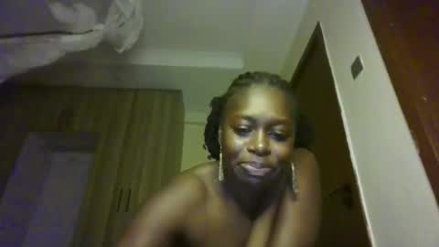 prettydulce online show from 05.06.26