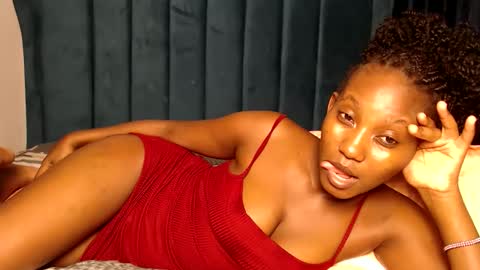 Mary online show from 11.04.25