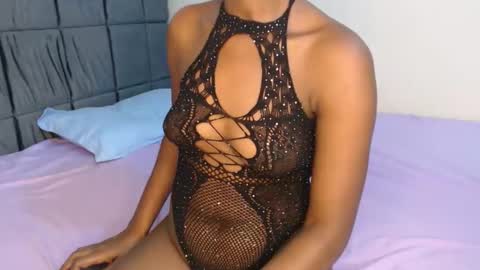 Snapshot of prettygree chatting on 02.19.26 prettygree online show from 02.19.26