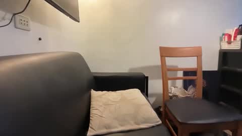 Snapshot of prettyhugelatinax44 chatting on 10.21.25 Miss Kyla online show from 10.21.25