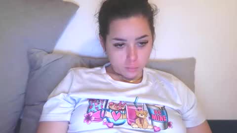 prettyjulliette online show from 12.17.25