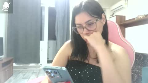 prettyjulliette online show from 06.01.26
