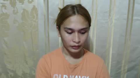 Snapshot of prettykate_04 chatting on 12.16.24 Kate online show from 12.16.24