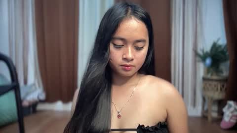 prettylittle_lady online show from 11.12.25