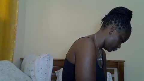 Snapshot of prettyliz30 chatting on 06.20.26 LILIAN online show from 06.20.26