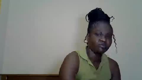 Snapshot of prettyliz30 chatting on 07.18.26 LILIAN online show from 07.18.26