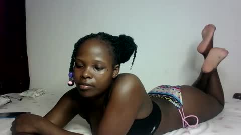 Melly online show from 03.08.25