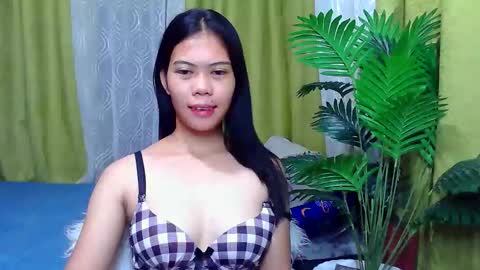 prettypinay_jean online show from 10.20.25