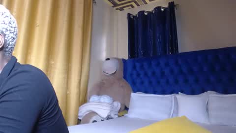 Snapshot of prettyquee chatting on 01.10.26 sasha online show from 01.10.26