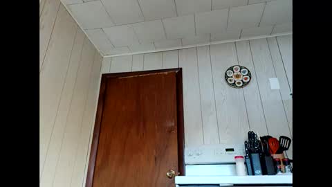 prettysolid7 online show from 12.03.25