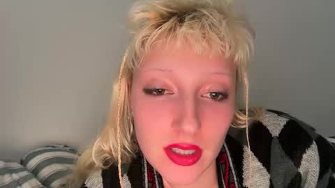 Dahlia online show from 01.28.25