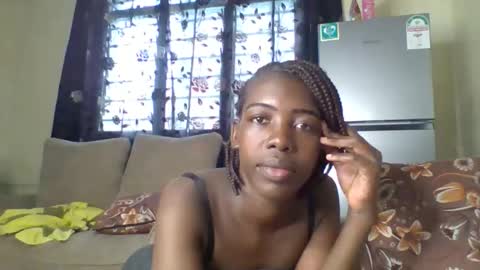 Snapshot of prettyzuzu chatting on 09.26.25 prettyzuzu online show from 09.26.25