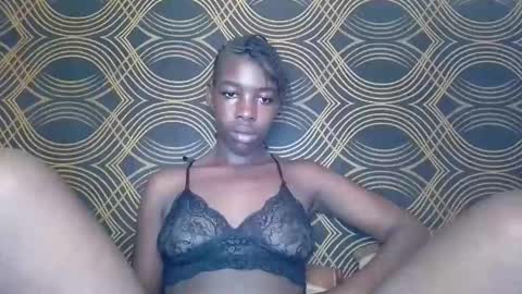 Snapshot of prettyzuzu chatting on 11.09.25 prettyzuzu online show from 11.09.25