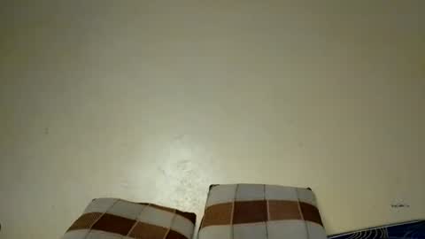 Snapshot of prettyzuzu chatting on 12.13.25 prettyzuzu online show from 12.13.25