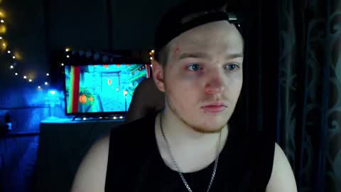 Snapshot of princ4real chatting on 02.13.25 prince online show from 02.13.25