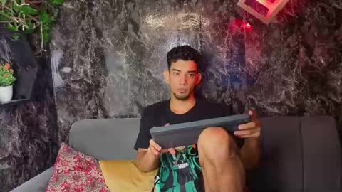 Snapshot of prince_arthur77 chatting on 02.28.26 prince_arthur77 online show from 02.28.26