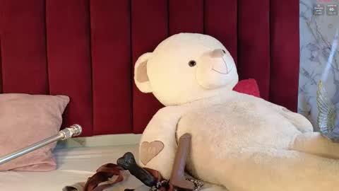 Snapshot of prince_poppy_ chatting on 11.16.25 PRINCEPOPPY online show from 11.16.25